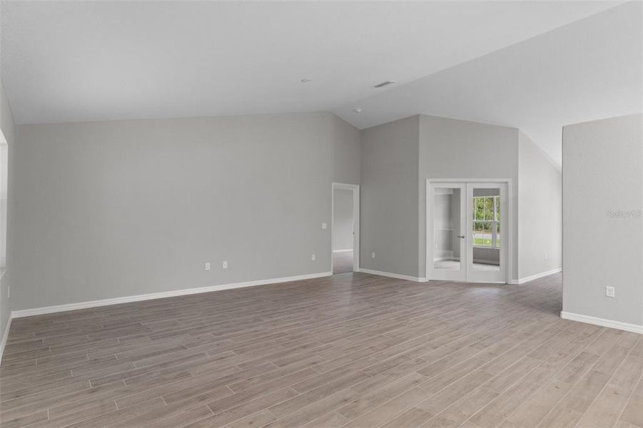 Spacious, unfurnished interior of a new home in , Beverly Hills (Image 24). Spacious, unfurnished interior of a new home in , Beverly Hills (Image 24).