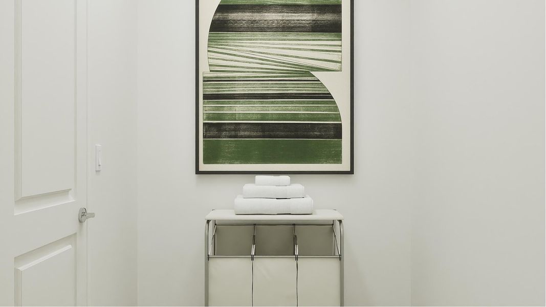 3538 Aurora Laundry F1 Base2 9 19 25