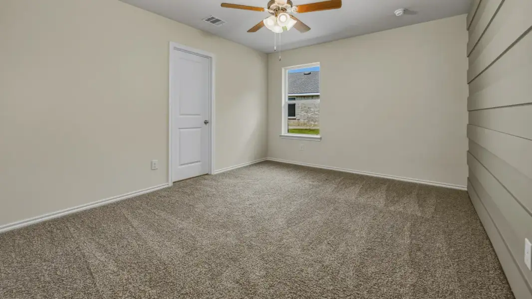 Spacious, unfurnished interior of a new home in Asher Oaks, Bonham (Image 8). Spacious, unfurnished interior of a new home in Asher Oaks, Bonham (Image 8).