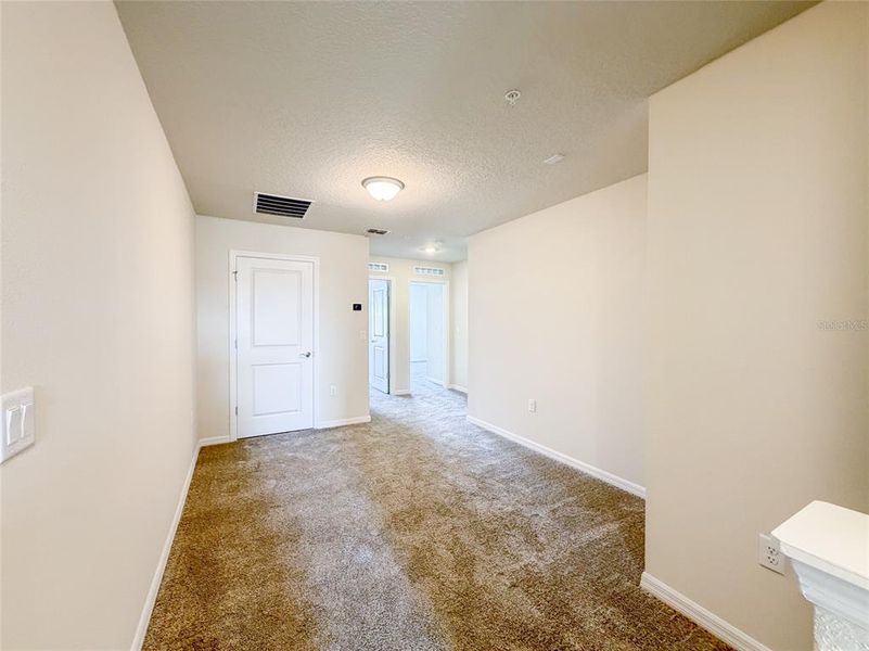Spacious, unfurnished interior of a new home in , Orlando (Image 19).