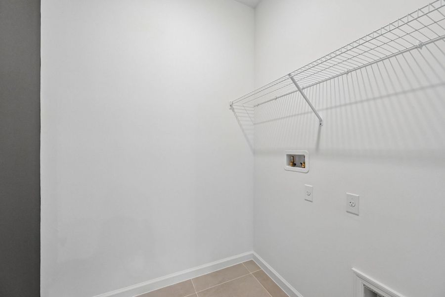 Spacious, unfurnished interior of a new home in Harbor Isle, Vero Beach (Image 21).