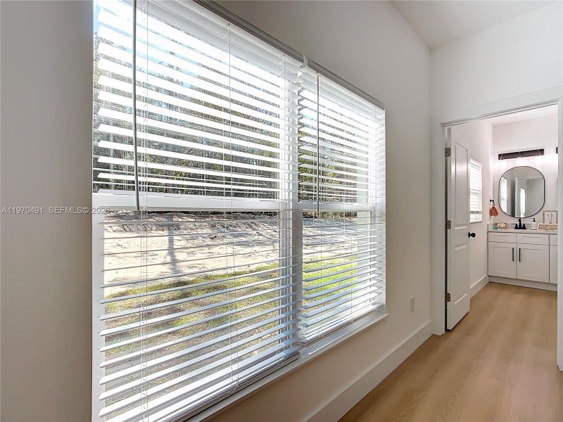 Close-up of interior finishes inside a home in , Ocala (Image 11). Close-up of interior finishes inside a home in , Ocala (Image 11).