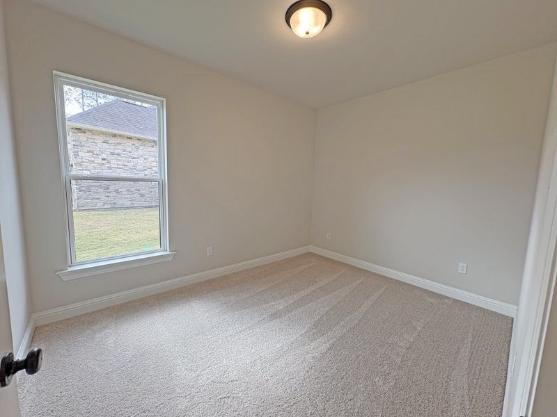 Spacious, unfurnished interior of a new home in Longleaf, Lumberton (Image 26).