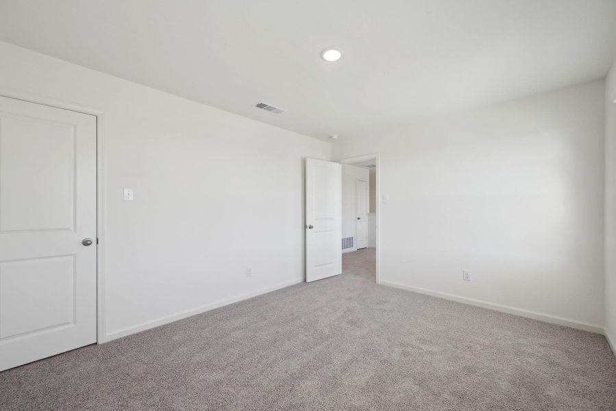 Spacious, unfurnished interior of a new home in Elm Park, Austin (Image 23). Spacious, unfurnished interior of a new home in Elm Park, Austin (Image 23).