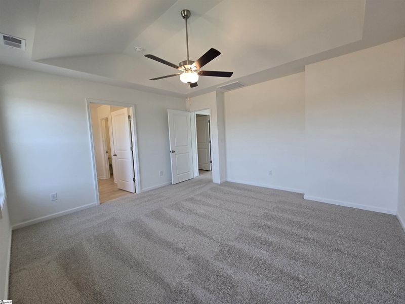 Spacious, unfurnished interior of a new home in Shiloh Trail, Wellford (Image 27).