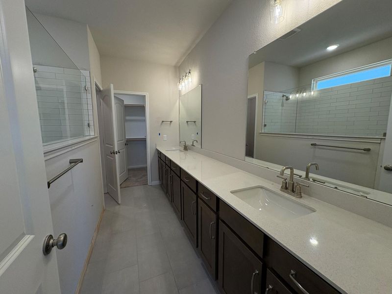 Furnished interior view inside a new home in Rolling Glen, Hutto (Image 5).