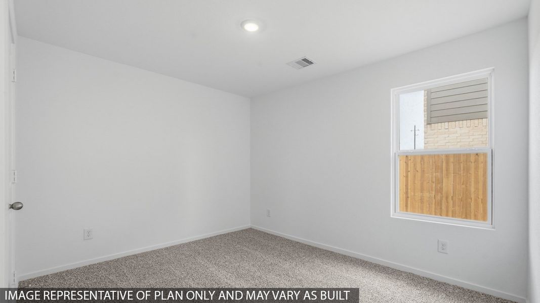 Spacious, unfurnished interior of a new home in Sunterra Lakes, Katy (Image 18).
