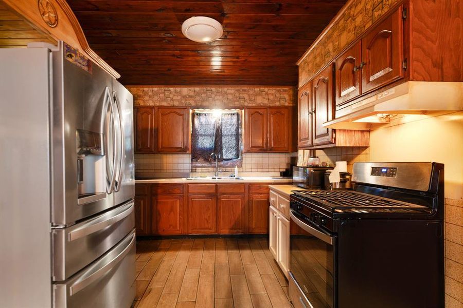 Furnished interior view inside a new home in , Blossom (Image 12).