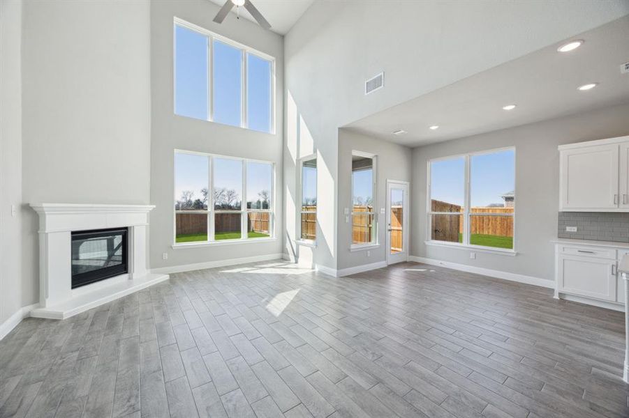 Spacious, unfurnished interior of a new home in Sicily, Princeton (Image 13).