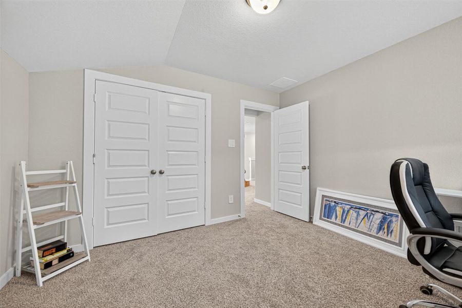 Spacious, unfurnished interior of a new home in Mavera, Conroe (Image 21). Spacious, unfurnished interior of a new home in Mavera, Conroe (Image 21).
