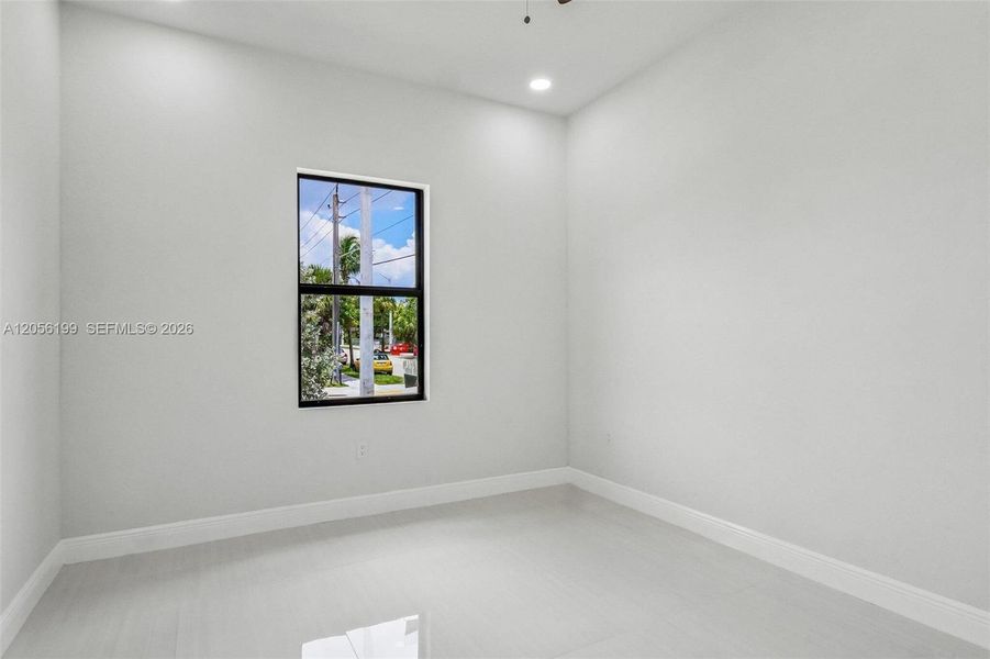 Spacious, unfurnished interior of a new home in , Fort Lauderdale (Image 22). Spacious, unfurnished interior of a new home in , Fort Lauderdale (Image 22).