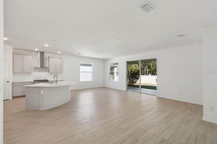 Spacious, unfurnished interior of a new home in Cascades at Southern Hills, Brooksville (Image 51).