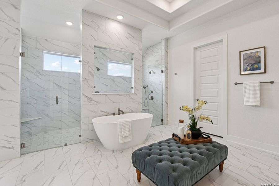 Furnished interior view inside a new home in Waldsanger, New Braunfels (Image 44).