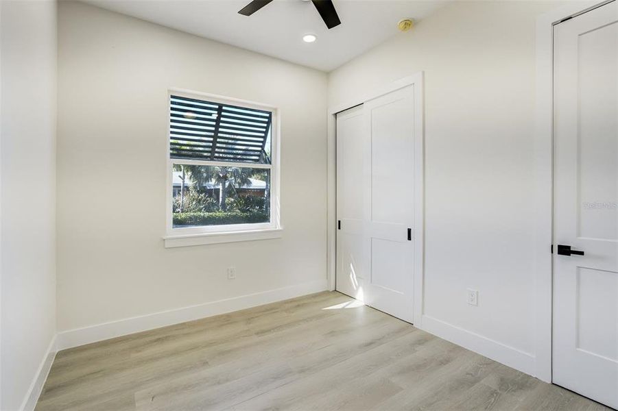 Spacious, unfurnished interior of a new home in , Largo (Image 21).