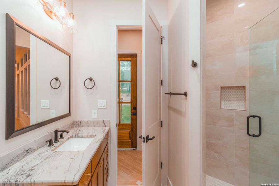 Furnished interior view inside a new home in , La Vernia (Image 9).