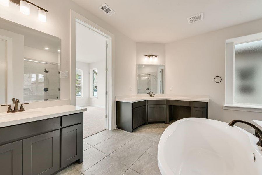 Furnished interior view inside a new home in Edgewater, Fate (Image 5).