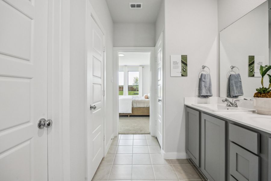 Primary Bathroom in the Winters home plan by Trophy Signature Homes – REPRESENTATIVE PHOTO Primary Bathroom in the Winters home plan by Trophy Signature Homes – REPRESENTATIVE PHOTO