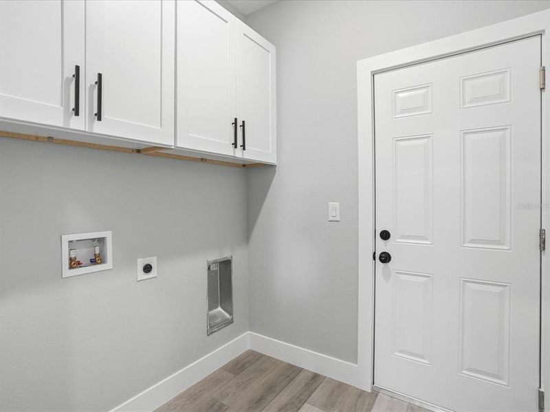 Spacious, unfurnished interior of a new home in , Punta Gorda (Image 27). Spacious, unfurnished interior of a new home in , Punta Gorda (Image 27).
