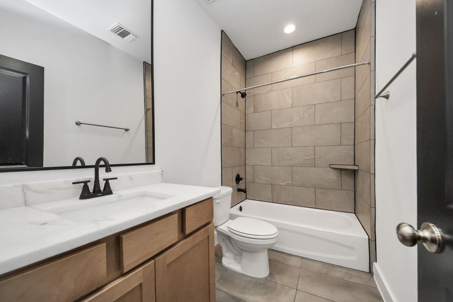 Furnished interior view inside a new home in , Houston (Image 13). Furnished interior view inside a new home in , Houston (Image 13).