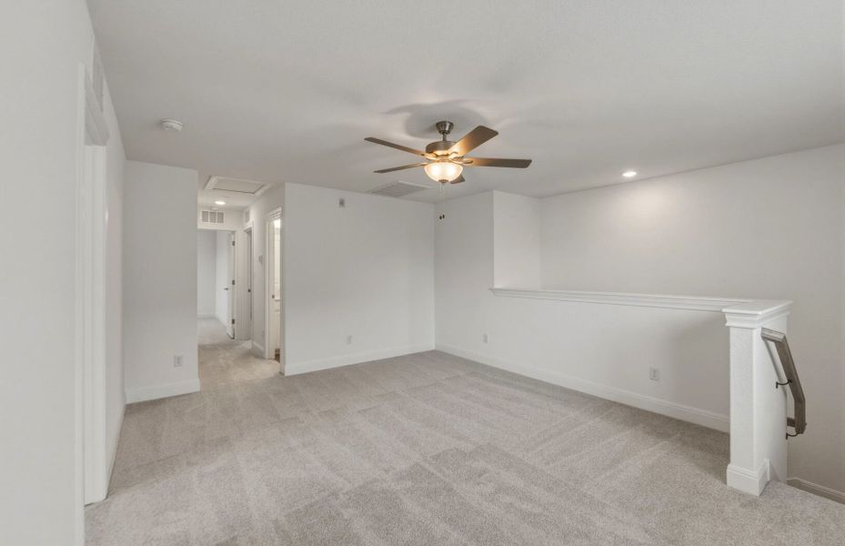 Spacious, unfurnished interior of a new home in Saddleback at Santa Rita Ranch, Liberty Hill (Image 42).