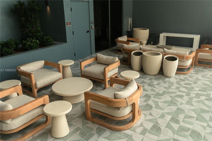 Community amenities in , Miami (Image 40).