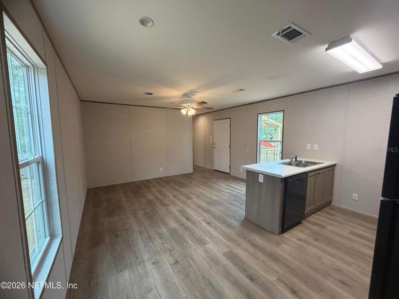 Spacious, unfurnished interior of a new home in , Interlachen (Image 11).