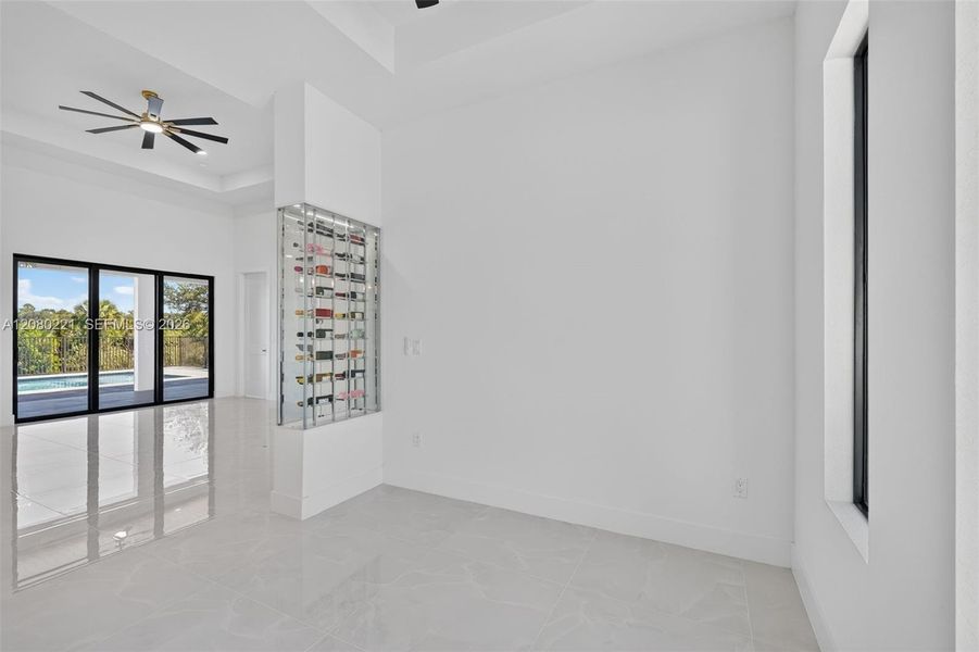 Spacious, unfurnished interior of a new home in , Cape Coral (Image 24).