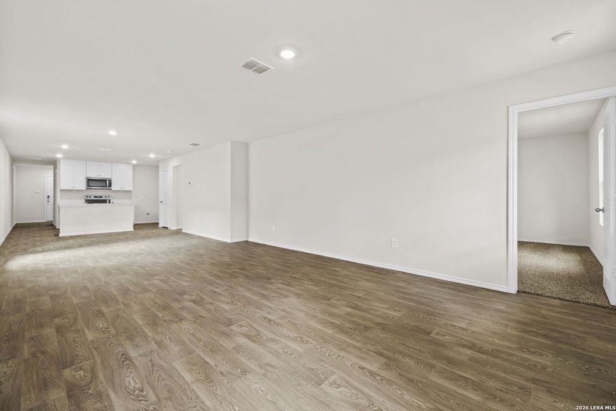 Spacious, unfurnished interior of a new home in Spring Valley, New Braunfels (Image 19). Spacious, unfurnished interior of a new home in Spring Valley, New Braunfels (Image 19).