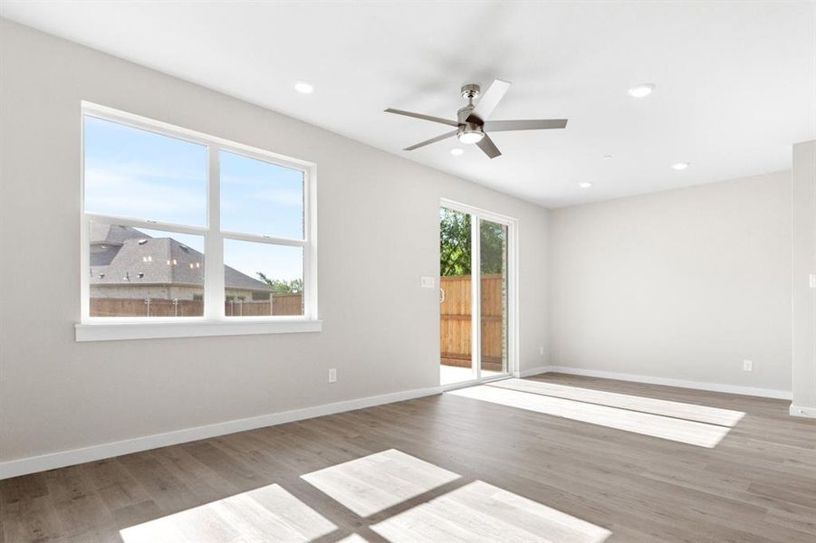 005-723ProsperLane-Wylie-TX-75098-Living.jpg-SMALL 005-723ProsperLane-Wylie-TX-75098-Living.jpg-SMALL