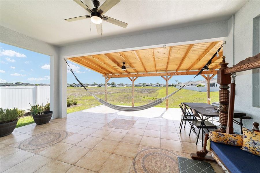 Exterior details and patio area of a home in Brookhaven, Ocala (Image 33).