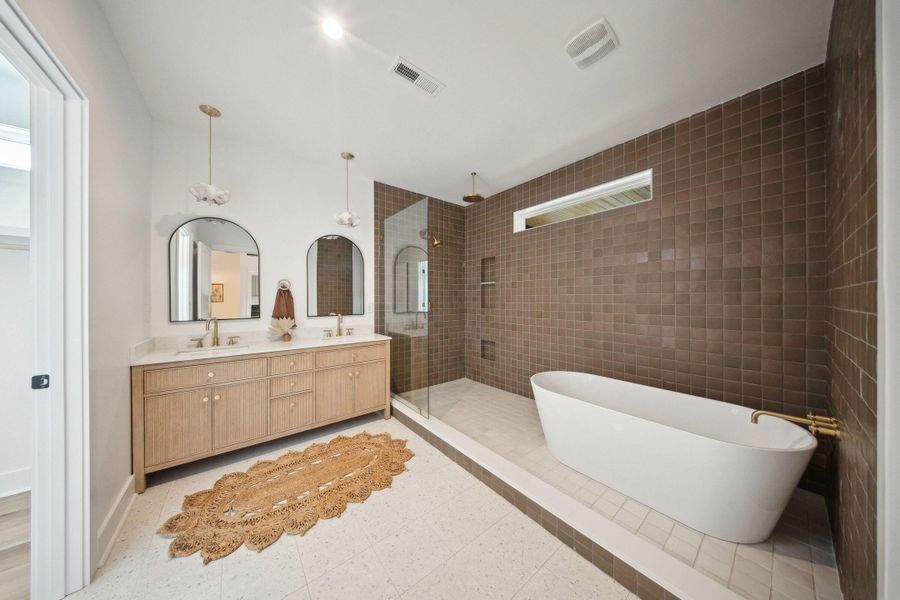 Furnished interior view inside a new home in , Folly Beach (Image 28).