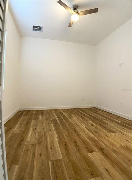 Spacious, unfurnished interior of a new home in , Punta Gorda (Image 38).