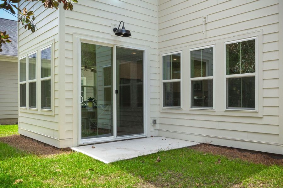 Exterior details and patio area of a home in , Charleston (Image 4).