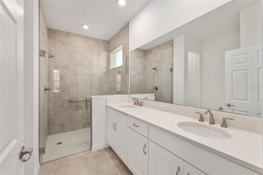 Furnished interior view inside a new home in , Ocala (Image 9).