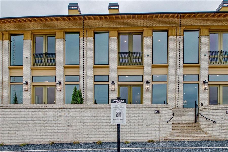 Exterior details and patio area of a home in Trilith, Fayetteville (Image 16).