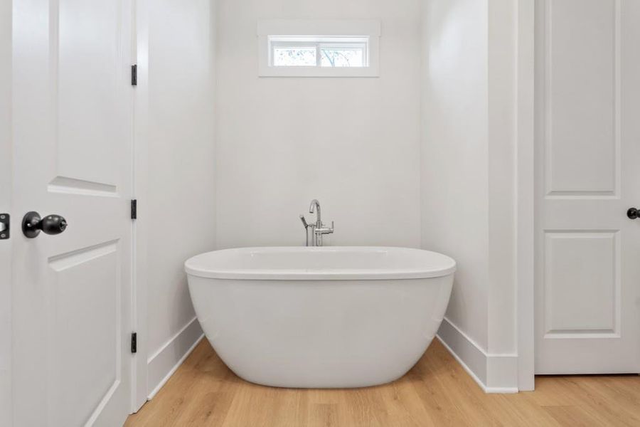 Image 33 of a home in .