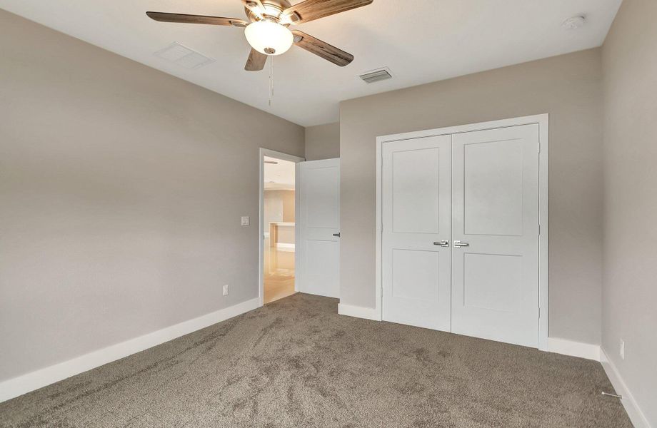 Spacious, unfurnished interior of a new home in , Port St. Lucie (Image 16).