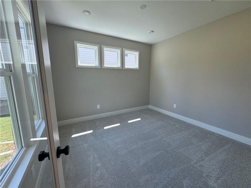 Spacious, unfurnished interior of a new home in Twin Lakes, Hoschton (Image 17).