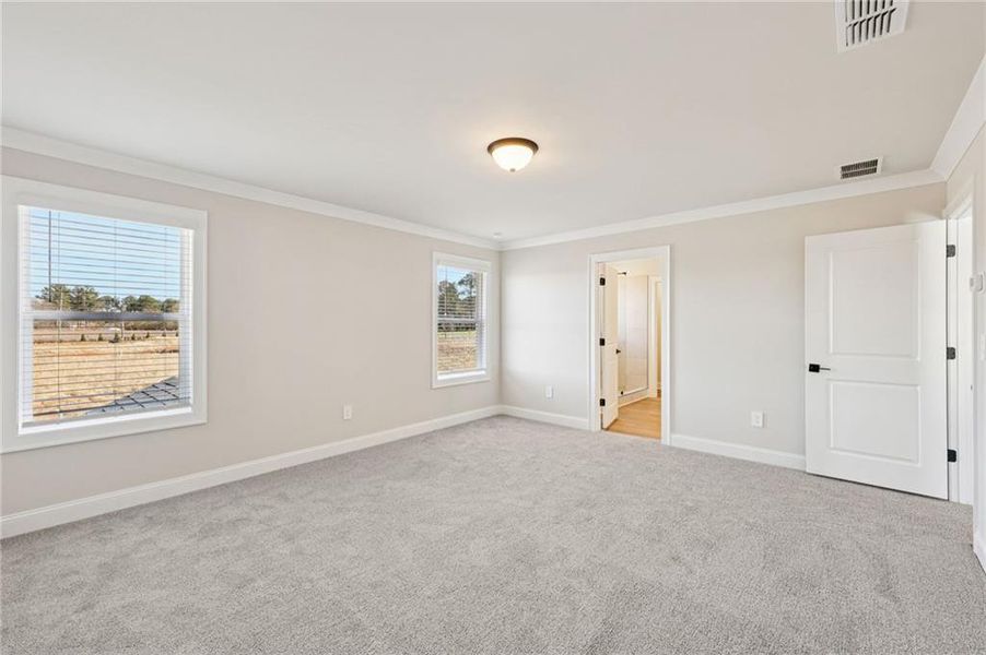 Spacious, unfurnished interior of a new home in River Pointe, Monroe (Image 43).