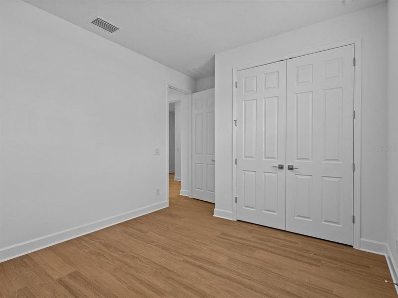Spacious, unfurnished interior of a new home in , Orlando (Image 26).