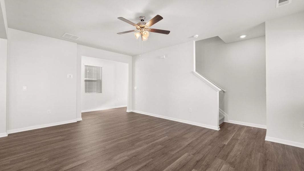 Spacious, unfurnished interior of a new home in The Abbey at Trolley Run Station, Aiken (Image 15).
