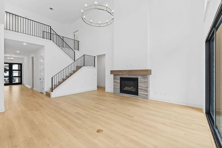 Spacious, unfurnished interior of a new home in Wolf Ranch West Bend - 60', Georgetown (Image 10).