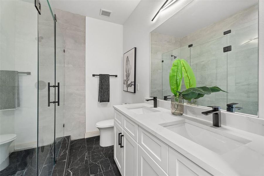 Furnished interior view inside a new home in , Dallas (Image 33). Furnished interior view inside a new home in , Dallas (Image 33).