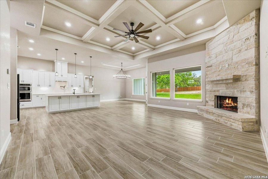 Spacious, unfurnished interior of a new home in , La Vernia (Image 66).