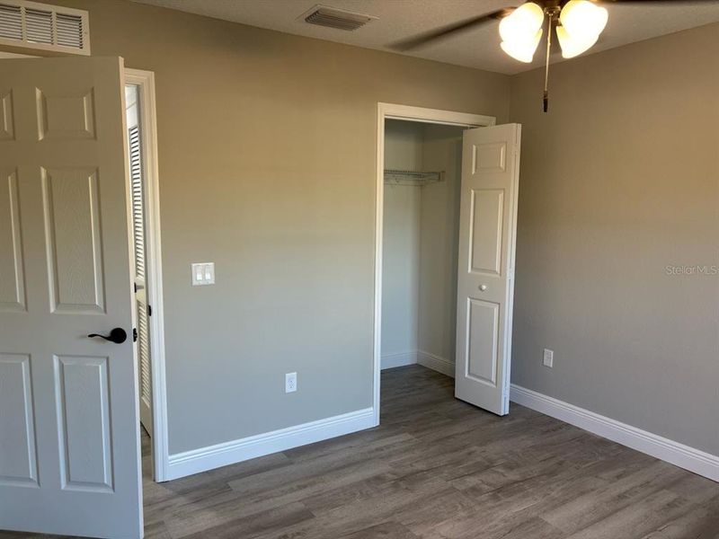 Spacious, unfurnished interior of a new home in , Citrus Springs (Image 21).