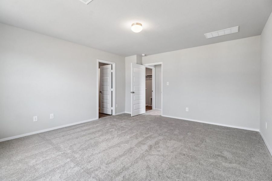 Spacious, unfurnished interior of a new home in Edgebrooke, Pflugerville (Image 19).