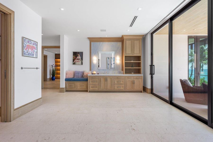 Image 74 of a home in .