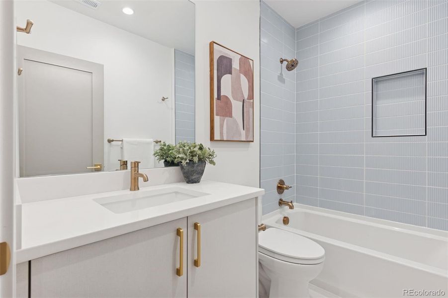 Furnished interior view inside a new home in , Boulder (Image 40).