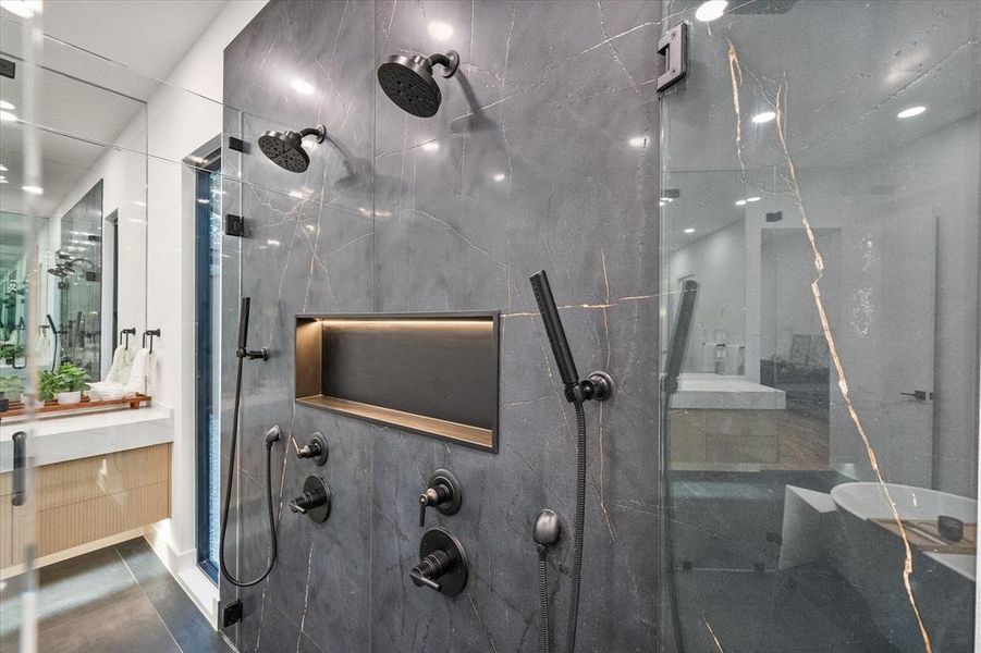 Furnished interior view inside a new home in , Dallas (Image 27). Furnished interior view inside a new home in , Dallas (Image 27).