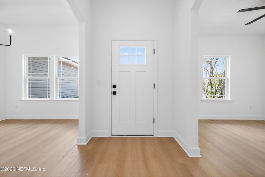 Spacious, unfurnished interior of a new home in , Keystone Heights (Image 13).